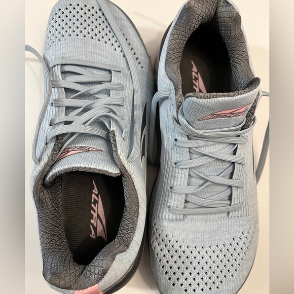 Altra Shoes Altra Wide Toe Box Running Shoes As New Condition Light